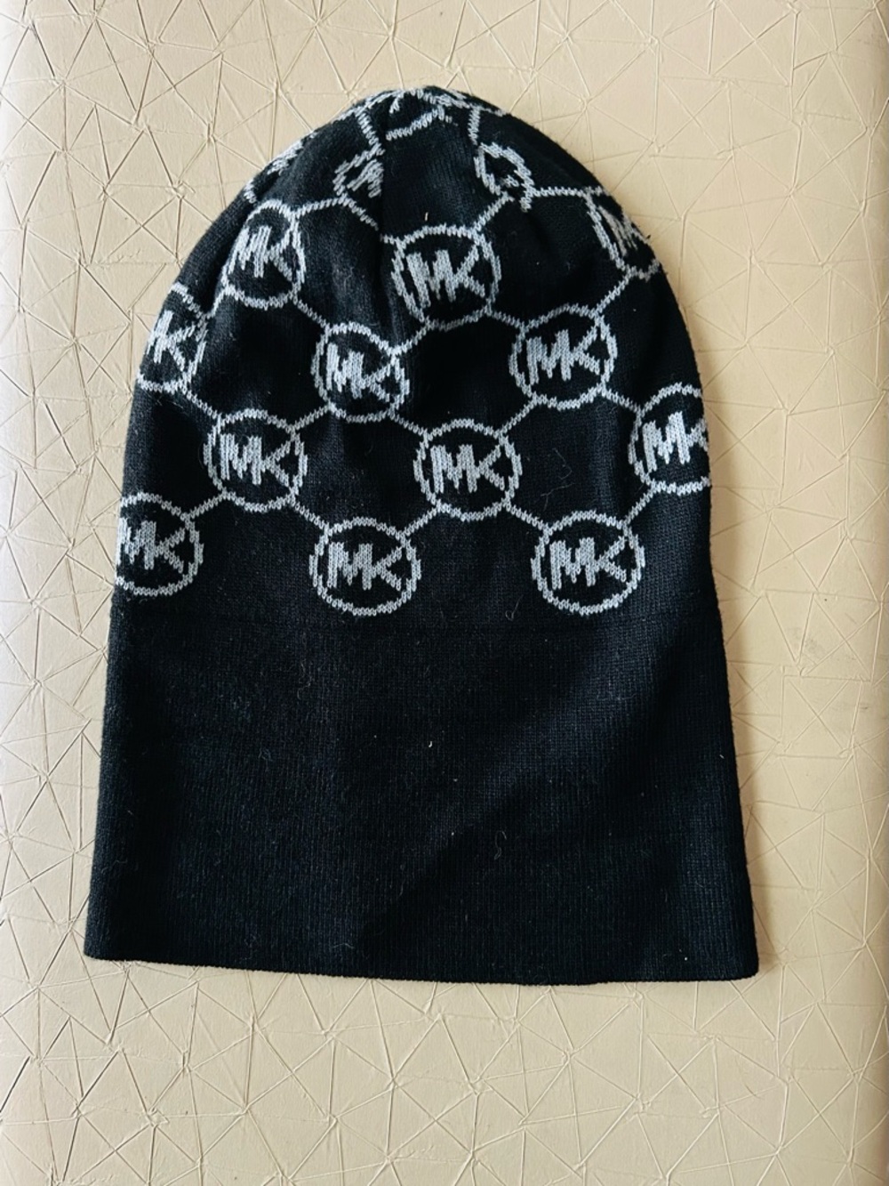 Michael Michael Kors Women`s Jetset Brand Logo Print Cuffed Beanie